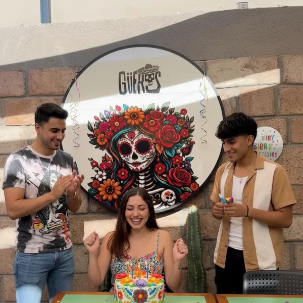 Celebra en una taquería en Providencia con ambiente mexicano